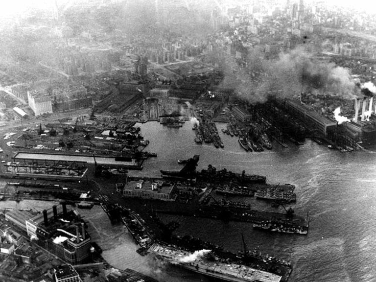Brooklyn Navy Yard Docks, World War 2