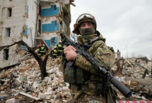 soldado en la guerra rusia-ucrania