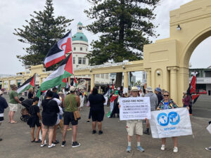 World BEYOND War Supports Gaza Ceasefire March to Port of Napier New Zealand
