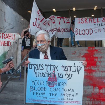 Direct Action at the Israeli COnsulate in Toronto as Bombs Fell on Gaza